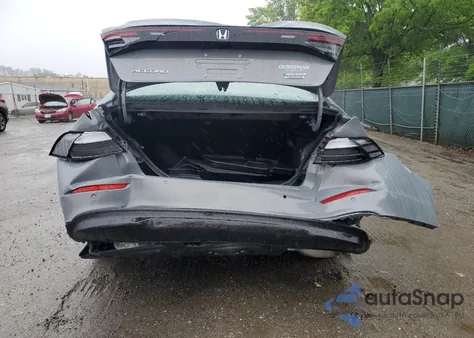 2025 Honda Accord Touring Hybrid z USA, uszkodzony, nr VIN 1HGCY2F8XSA037229